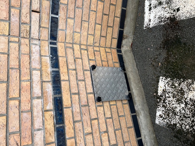 Obturateur sur-mesure pour grille de ventilation ou soupirail - réalisation 7